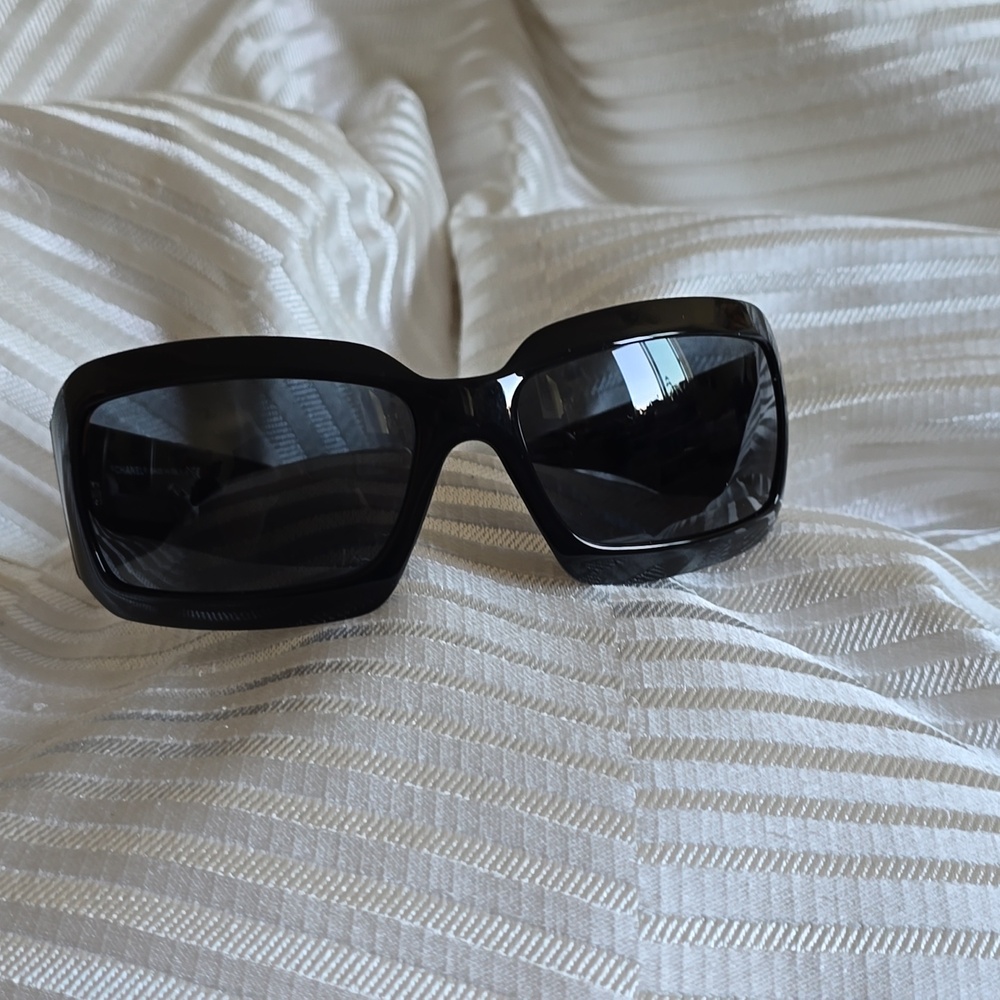 CHANEL SUNGLASSES 5076-H LOGO MOTHER OF PEARL ICONIC A0016